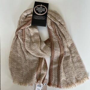 NWT D&Y Perfectly Adjusted Scarf